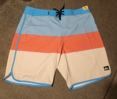 Men's Quicksilver board shorts size 34 mid length 19'' New