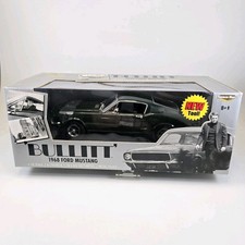 AMERICAN MUSCLE 1968 FORD MUSTANG BULLITT Green STEVE MCQUEEN SCALE 1:18 33118