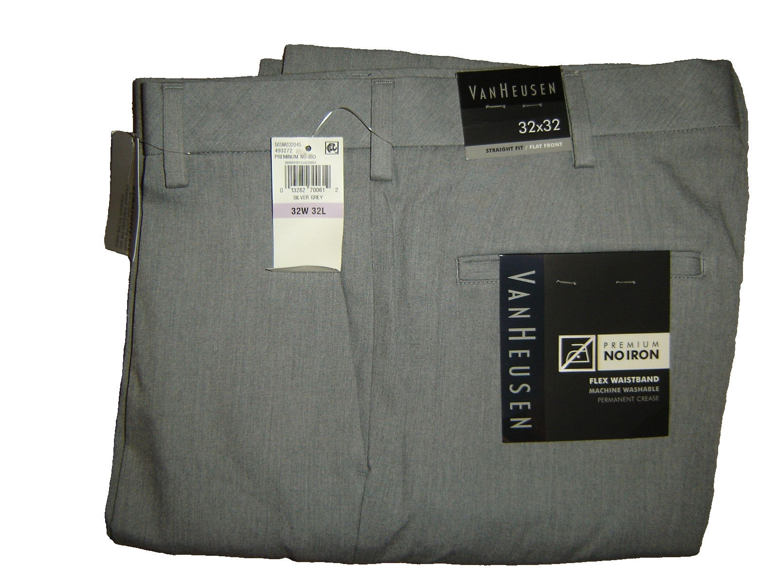 NWT  VAN HEUSEN   32 x 32 Straight Fit Retail  $70 Style # 5