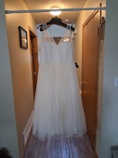 Torrid Ever After Ivory Pearl Mesh Sleeveless Wedding Gown Size 18 Plus