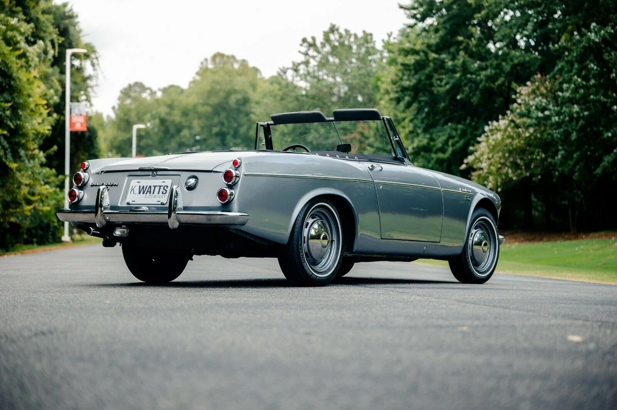 モナステ A Datsun 1600 Fairlady Imported by a US Soldier in 1967