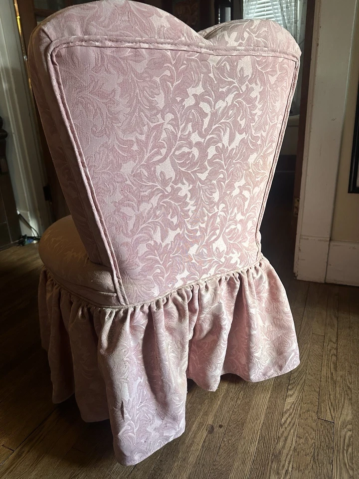 Vintage Pink Heart-Back Vanity Chair – Hollywood Regency / Tufted Skirted Accent - Image 4 of 4