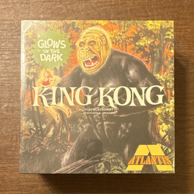 Atlantis King Kong Glows in the Dark Plastic Model Kit 1:25 Unassembled A465