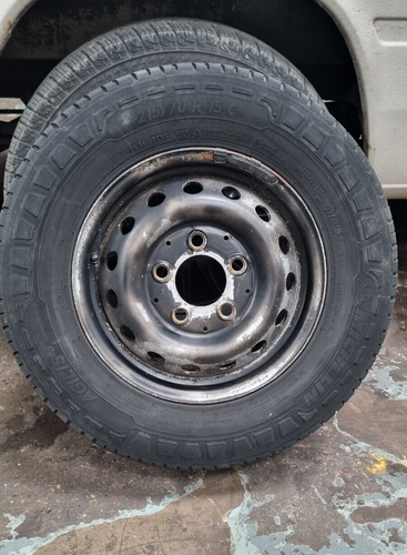 VW LT35/ SPRINTER steel wheel and michelin tyre 215 70 15C
