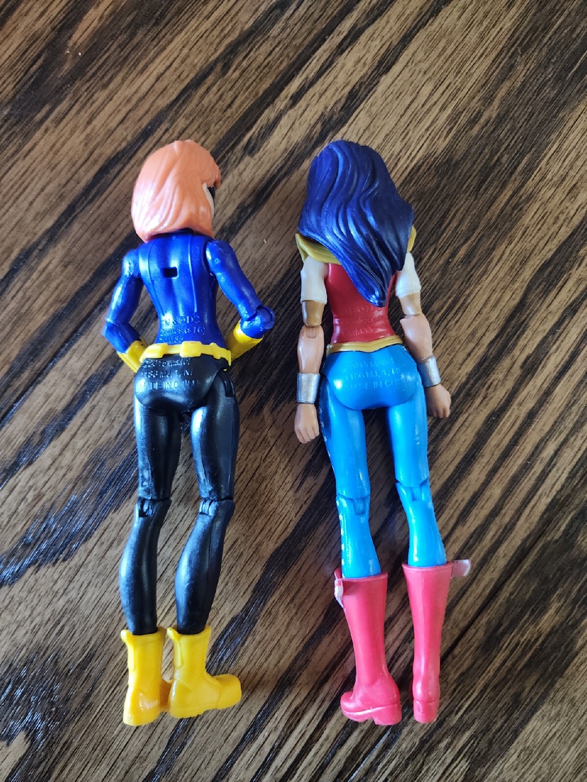 Mattel DC Super Hero Girls- Batgirl & Wonder Woman 6" Action Figures