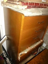 Petit Meuble A 7 Tiroirs de Boutique Mercerie Sous Vètements en Chambre Dressing