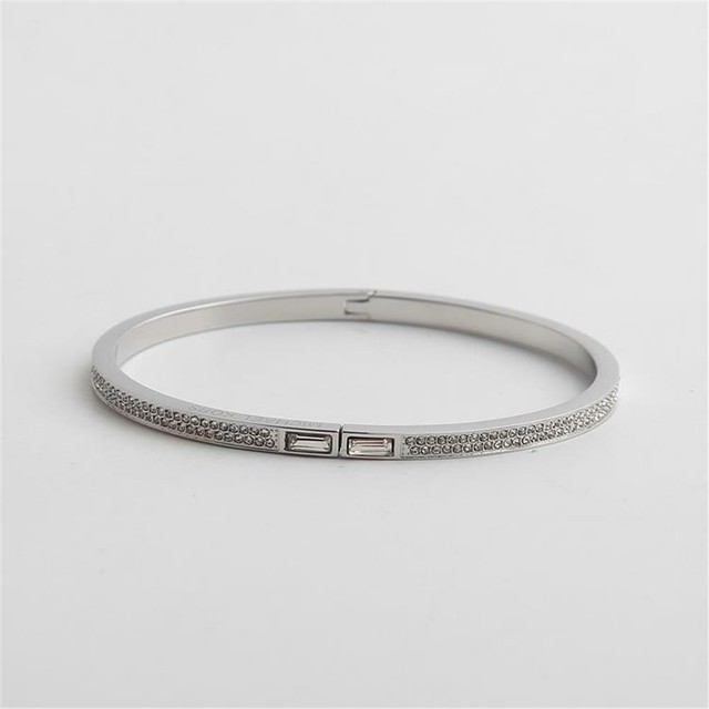 michael kors pave bangle
