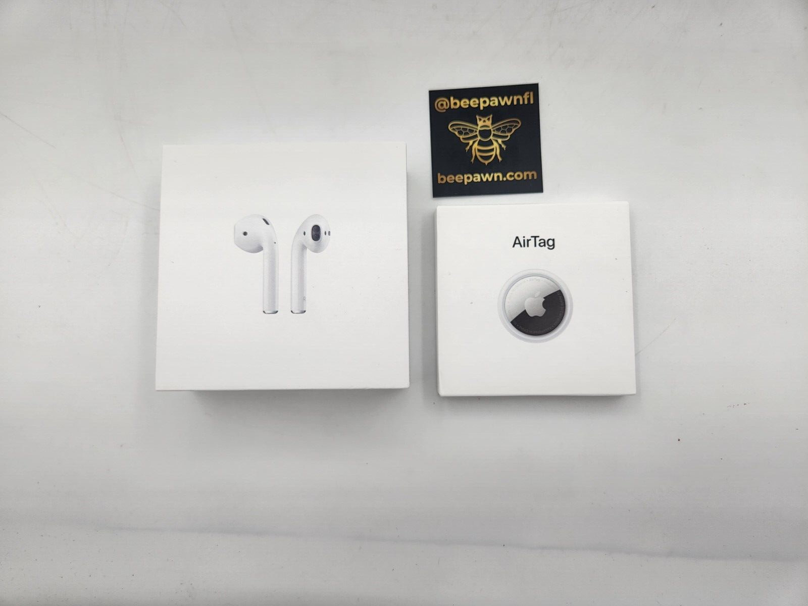 Airpods 2nd Gen & Apple Airtag Combo - Perfect Apple Pairing (H)-image