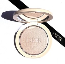Dior Forever Couture Luminizer Intense Highli...