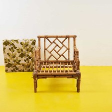 Poltrona Vintage in Rattan e Cuscini Floreali