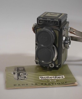 tn1/11 Rolleiflex 4x4 Baby Kamera grau