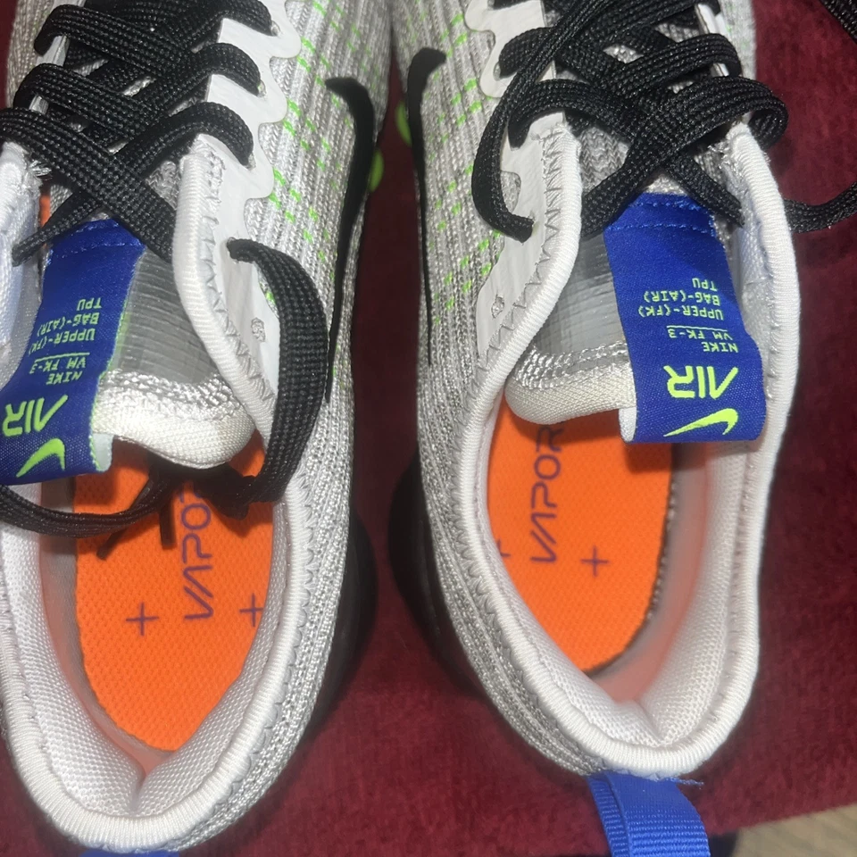 Bq5238-003 Talla 4 Y Air Vapormax Flynit 3 Gs Gris Amplio Negro-Estuco Oscuro Foto 4 de 4