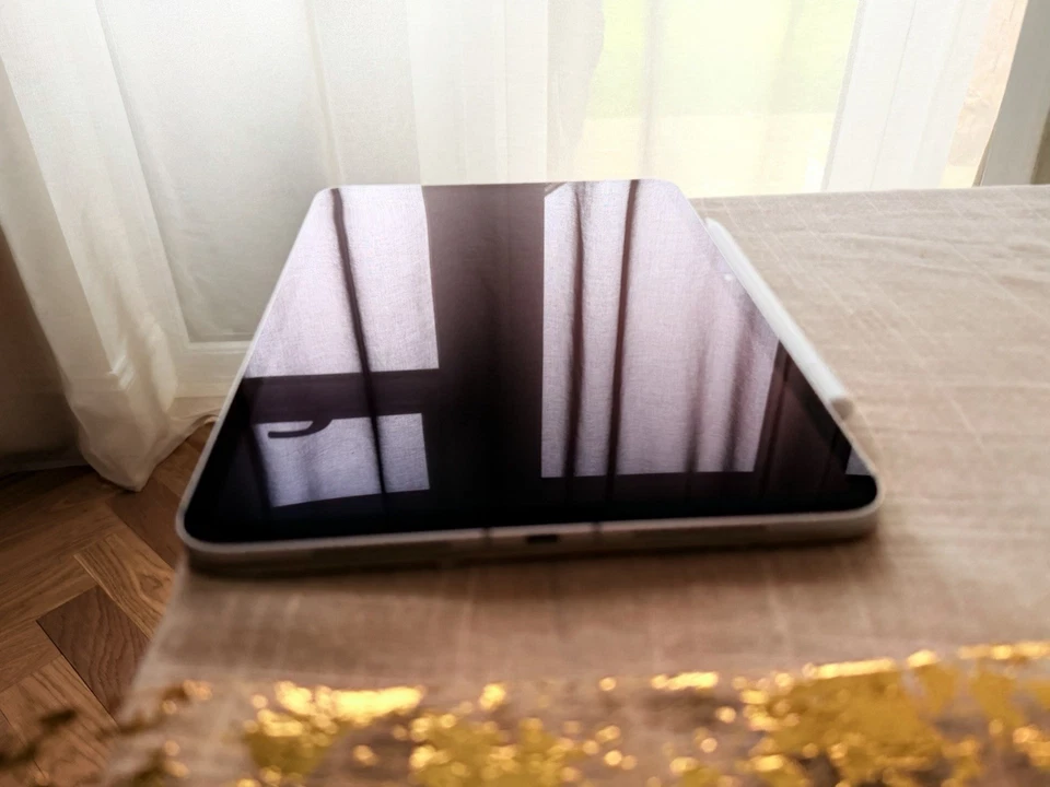 Apple iPad Pro 11-inch (M4) · 256GB · Cellular, photo 3 of 5