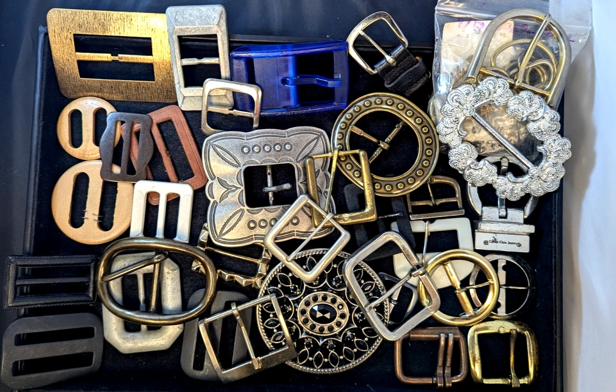 Mixed Lot Of 15 Vintage Plastic Belt Buckles Slide And Tongue Plastic Vintage Belt Buckles for sale | eBay main image 4