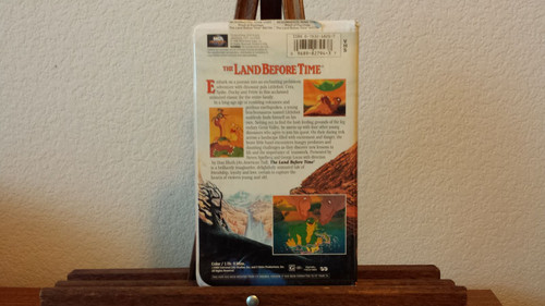 THE LAND BEFORE ORIGINAL MOVIE VHS MCA UNIVERSAL HOME VIDEOTAPE - Picture 2 of 5