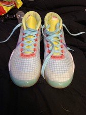 kd 12 white wolf grey