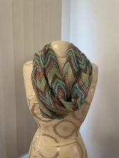 Wrapables Retro Lightweight Infinity Scarf