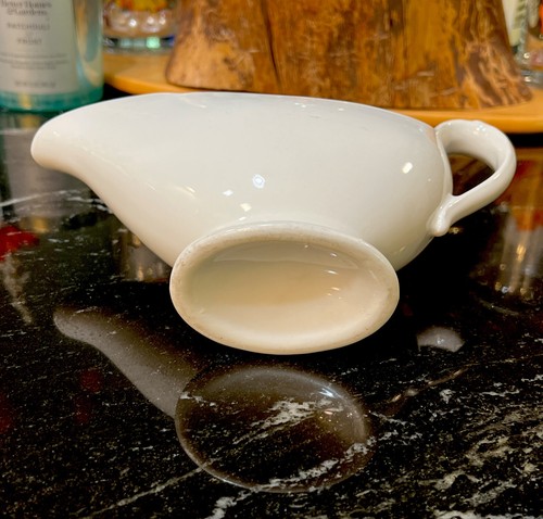 Home Porcelain Ceramic Gravy Boat Saucier Sauce Boats with Pour and Fewer Drips - Picture 6 of 7