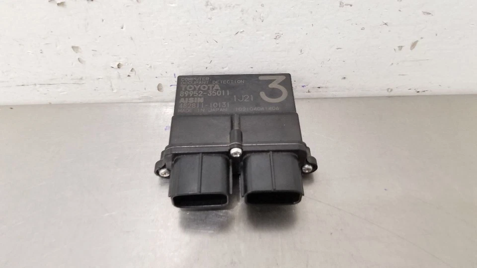 12 MÓDULO DE CONTROL DE DETECCIÓN DE OCUPANTES TOYOTA TUNDRA SRS 8995235011 Foto 3 de 4