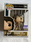 Funko Pop! Vinyl: The Lord of the Rings - Frodo with the Ring - San Diego Comic