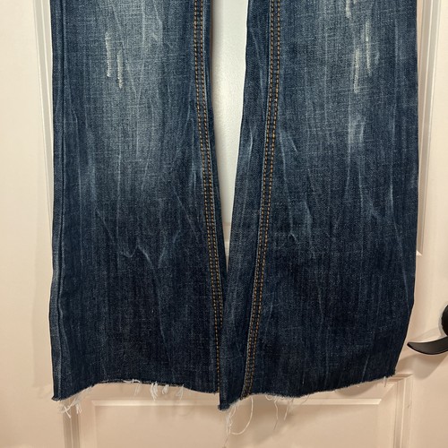 Almost Famous Denim Jeans Skinny Women’s Size 1 Blue Distressed Raw Hem - Picture 3 of 8