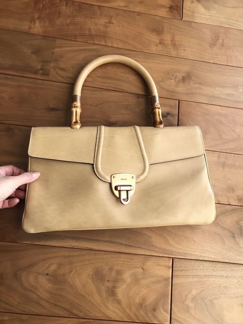 Gucci Beige Leather Classic Handbag Timeless Elegant Style
