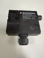 Schmersal AZM 170SK-02/01ZRK-2197 Safety Interlock Switch – 24VAC/DC