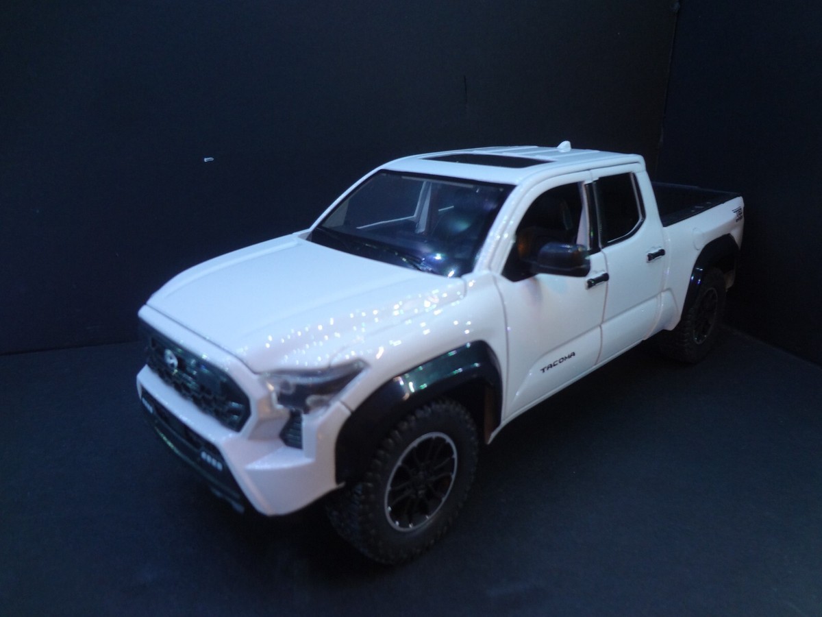 1:24 Scale 2024 Toyota Tacoma TRD OFF Road White | eBay