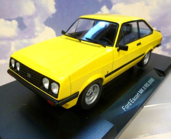 MCG 1/18 DIECAST 1976 FORD ESCORT MK2 MKII RS2000 IN SIGNAL YELLOW MCG18247