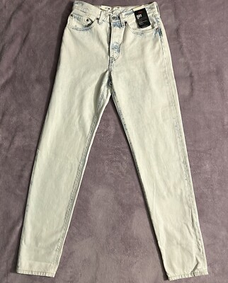 New Levi s 501  '81 Women s Jeans 26x33 MSRP $108 Light Wash Denim 80 s Jeans