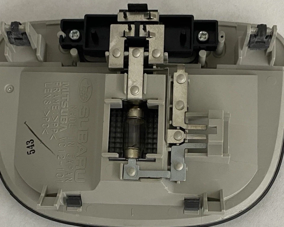 Subaru Legacy 2010-2014 techo trasero cúpula mapa luz lámpara de lectura OEM Foto 3 de 4