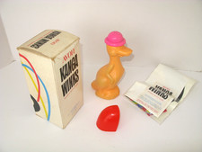 VINTAGE AVON KANGA WINKS BUBBLE BATH GAME 240ml BOXED UNUSED FULL CIRCA 1970s