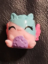 Hatchimals Colleggtibles Cosmic Candy Blue/Pink "Marshmallow Hamstar"- Loose