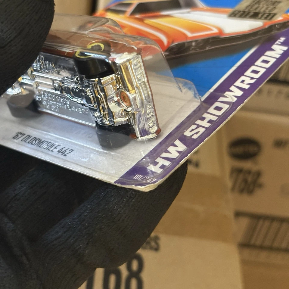 HOT WHEELS '67 Oldsmobile 442 - Mainline - Immagine 2 di 3