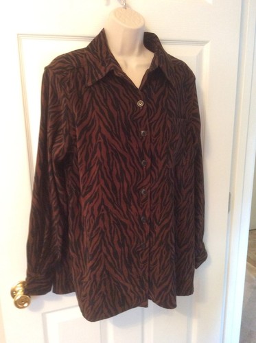 Camicia blusa maniche lunghe Denim & Co taglia media marrone stampa animalier bottoni - Foto 3 di 6