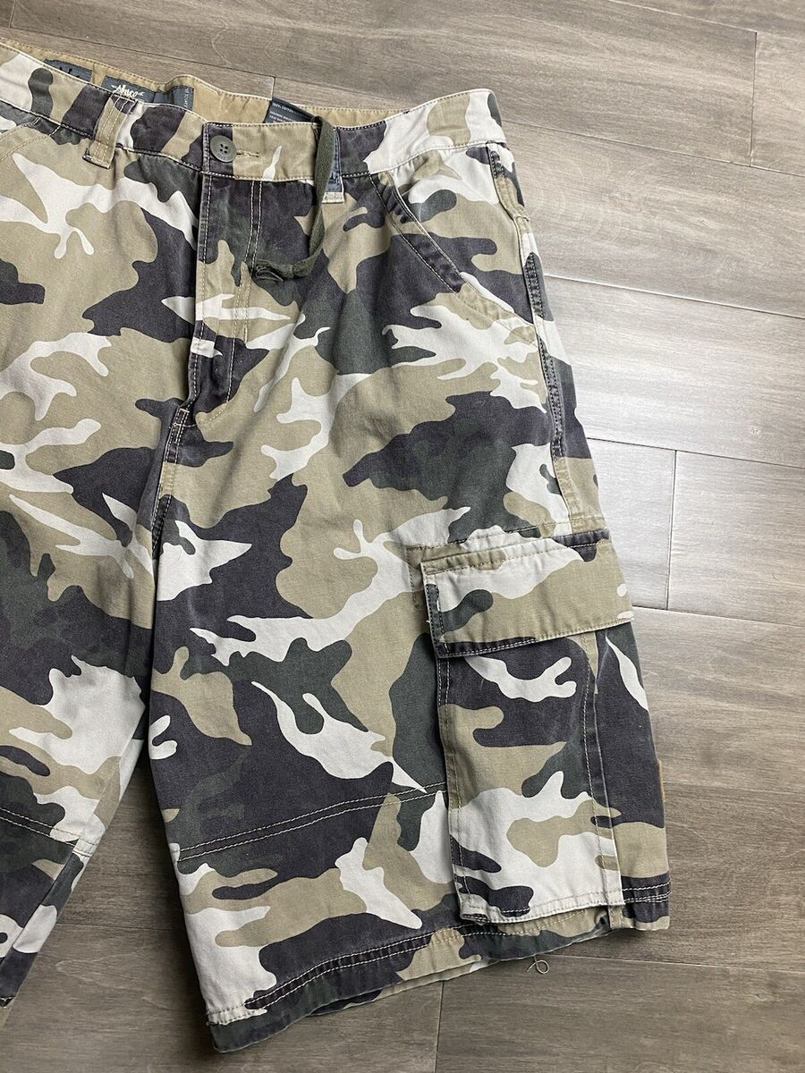 Jnco Camo Cargo Shorts 36W x 13 Inseam Skater 90s Y2K Baggy Jnco Camo Cargo Shorts 36W x 13 Inseam Skater 90s Y2K Baggy