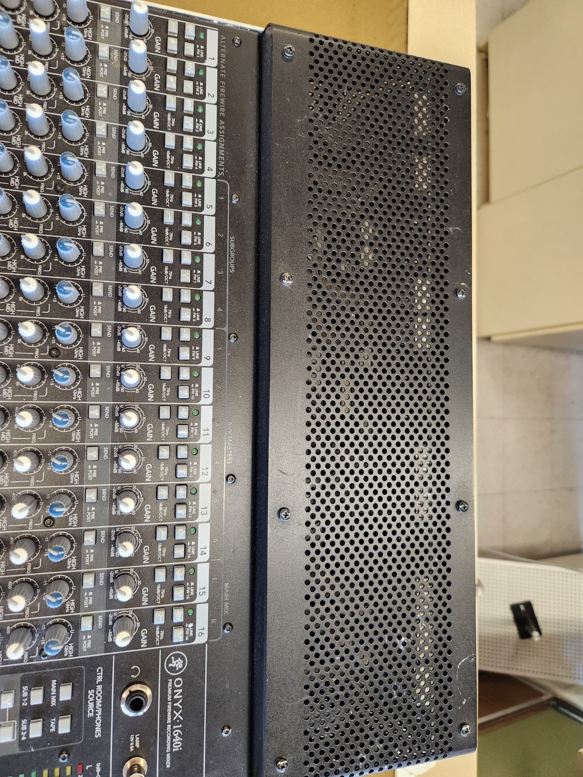 Mackie Onyx 1640i 16 Channel  FireWire Digital/Analog Recording Mixer VIDEO ,