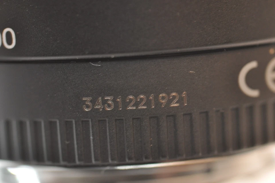 Obiettivo Canon EF 75-300mm f/4-5.6 III BELLO per EOS A2 630 Rebel T8 T7 T6 90D 80D 5D - Immagine 3 di 4