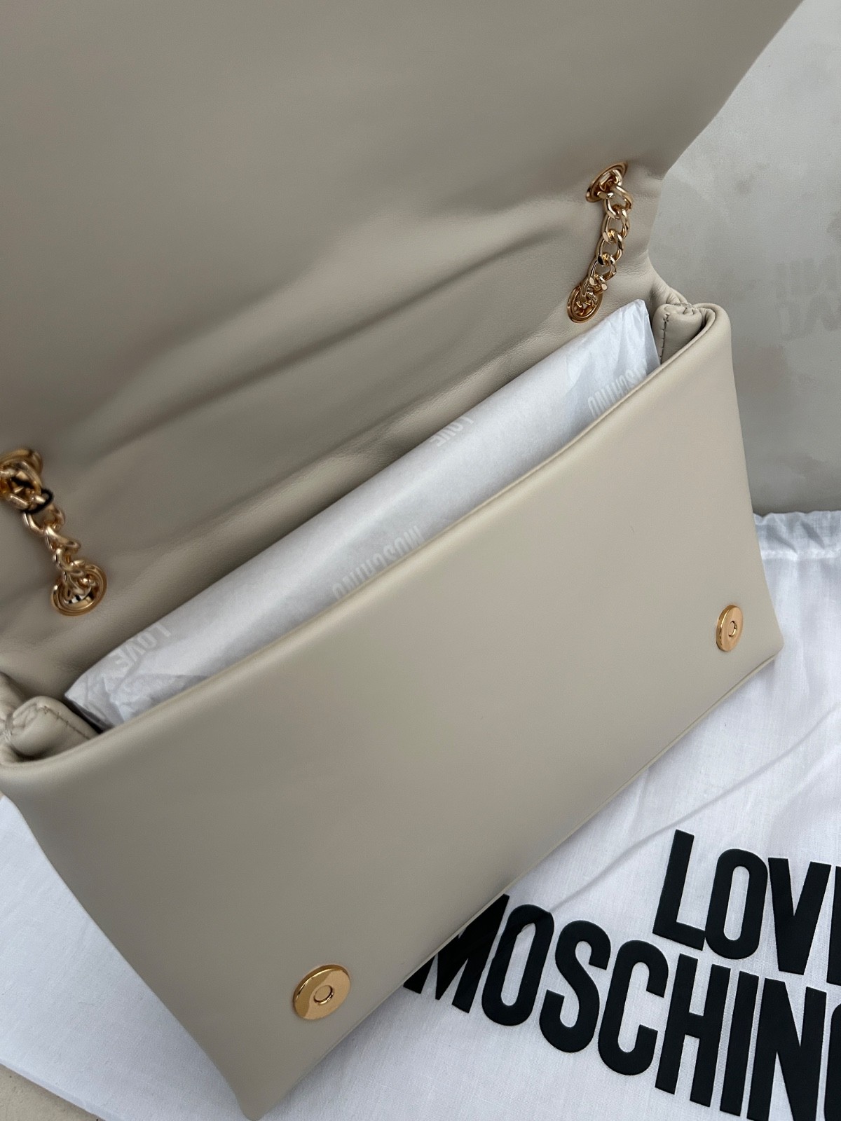 Love Moschino Cream Quilted Shoulder bag with tags RRP £235 image 3
