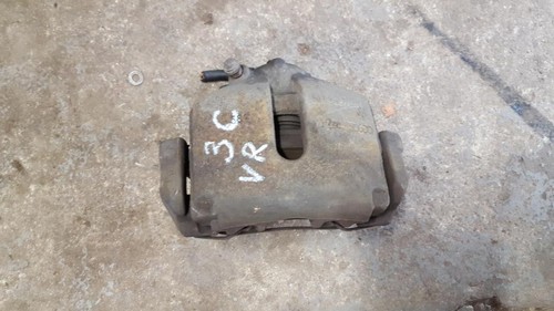 Bremssattel Vorne Rechts VR  VW Passat Variant 3C 2.0 TDi Bj 2007