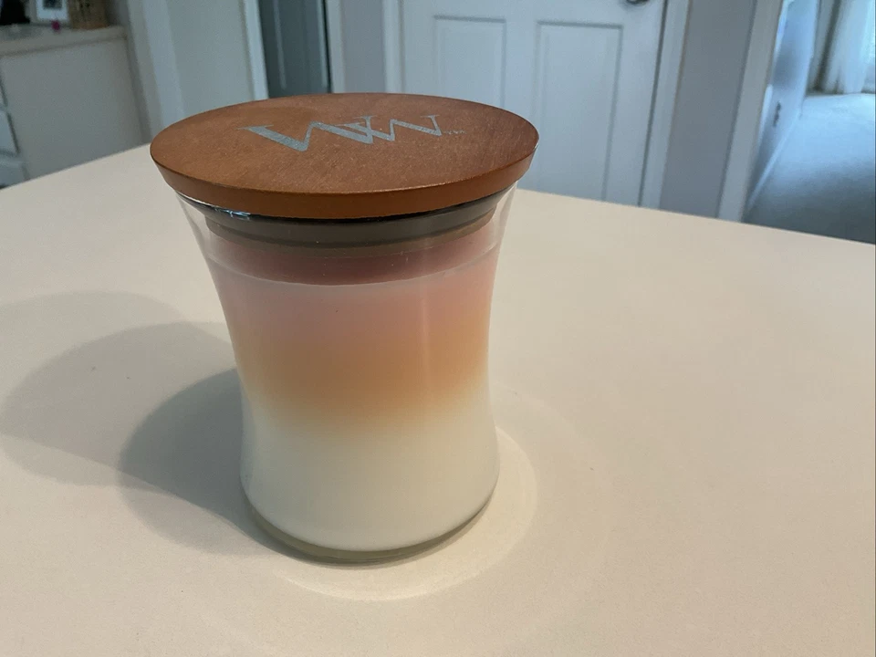 WoodWick 9.7 Oz Coastal Sunset Seaside Mimosa Island Coconut Trilogy Candle - Image 4 of 4