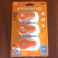 Fiskars Small 3pcs Set, Snowflake, Feet, Leaf Lever Punch 155050-1004