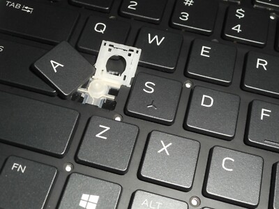 Single Key Cap + Clip For Dell Alienware M15 R2 P/N: 080CF Model: NSK-QGABC
