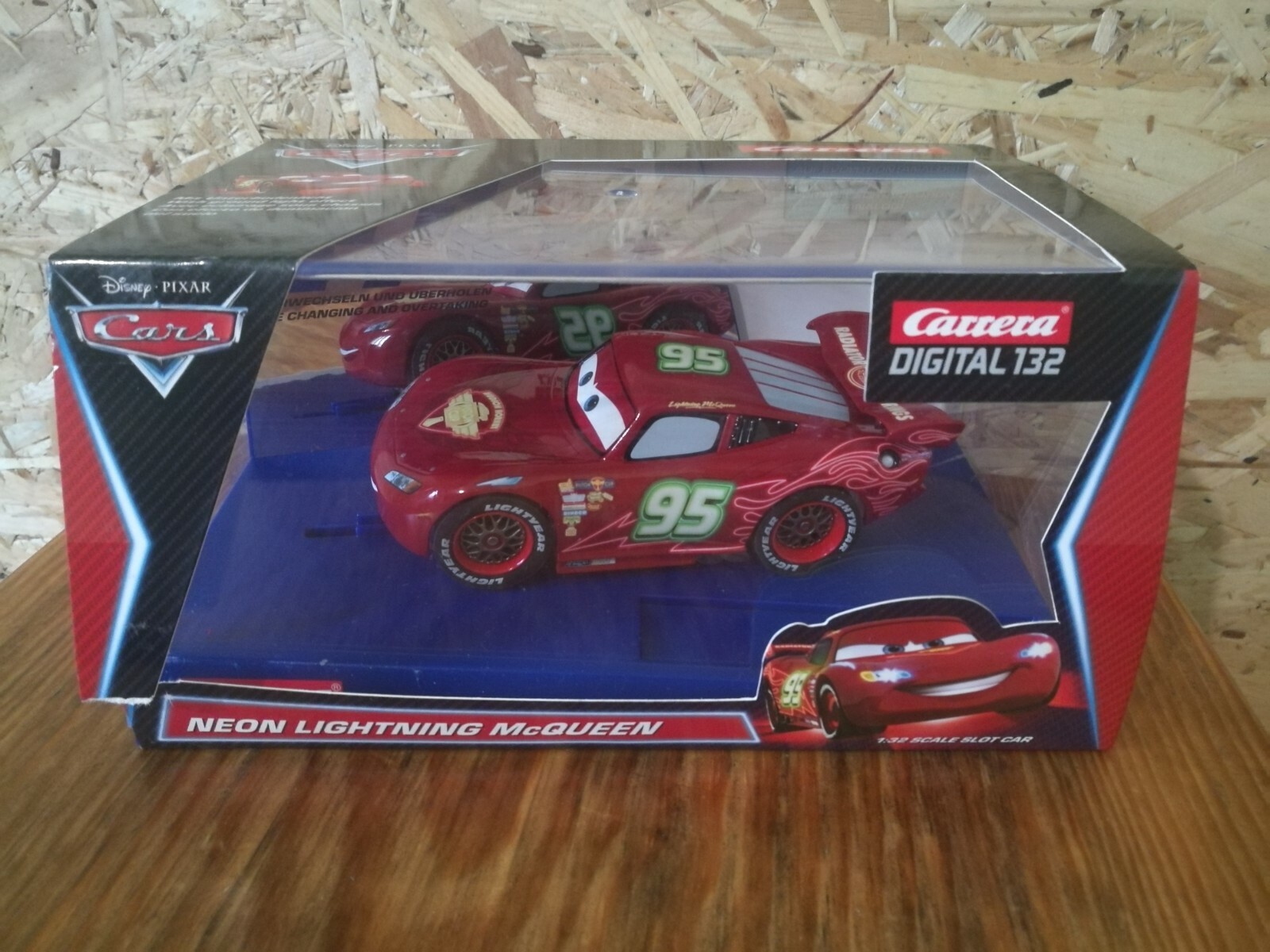 carrera mcqueen car
