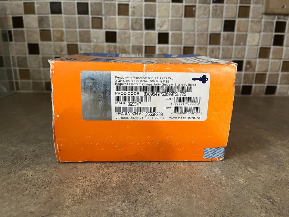 INTEL PENTIUM 4 640+ 3.20 GHZ EM64T 64 BIT PROCESSOR 800 FSB - LGA775 ...