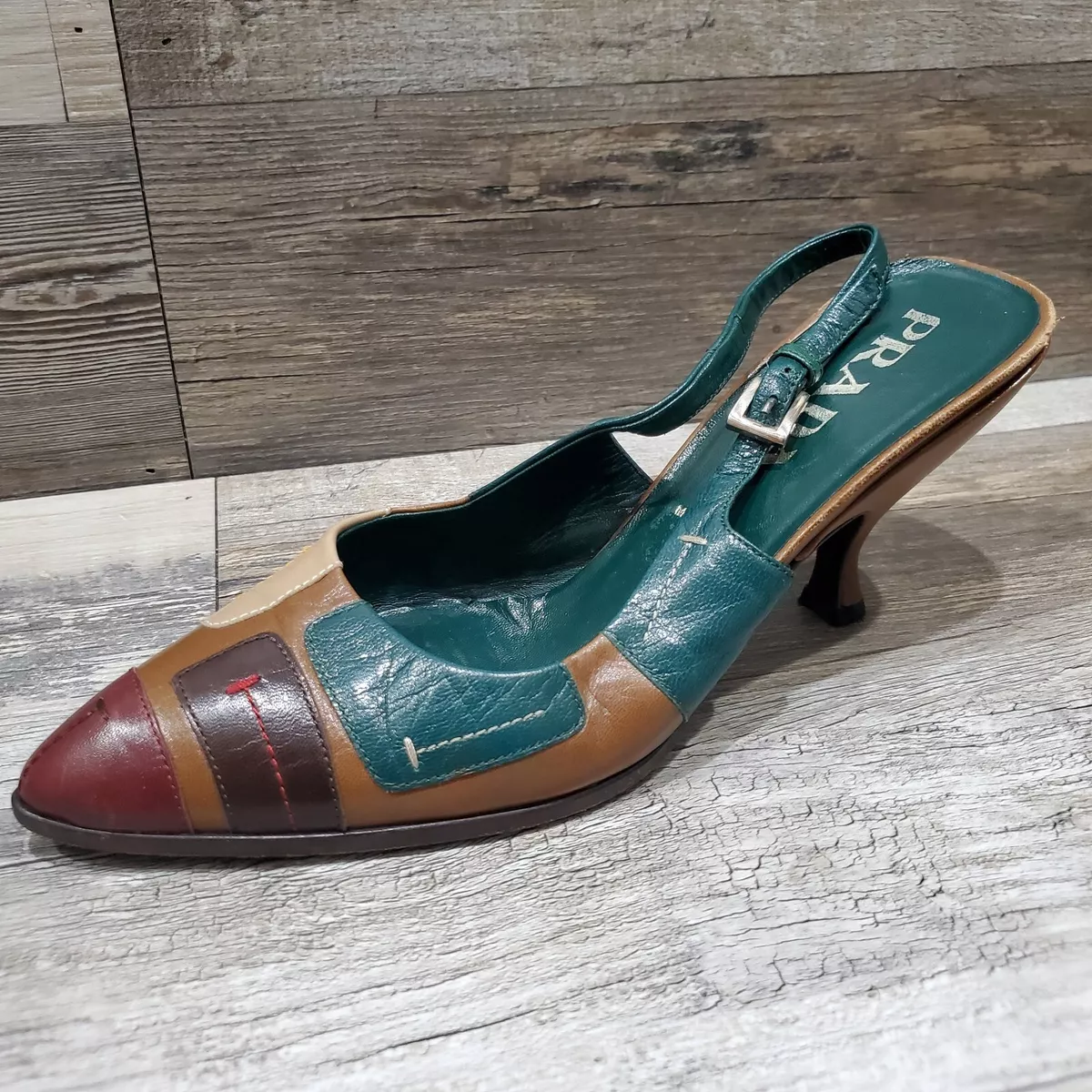 Prada pump hotsell