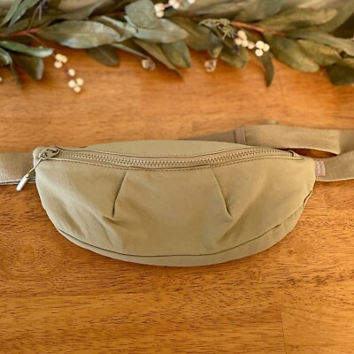 Athleta Kinetic Waist Bag Fanny Pack Belt Bag Shadow Olive Green Adjustable | eBay Athleta Kinetic Waist Bag Fanny Pack Belt Bag Shadow Olive Green Adjustable | eBay