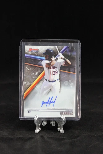 2018 Bowman's Best Yordan Alvarez Best of Auto Rookie RC #B18-YA Bowmans Best