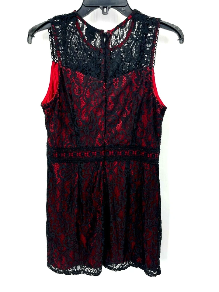 Vestido Disney Coco Niñas Grande Negro Encaje Sin Mangas Rojo Forrado Ajuste y Acampanado Nuevo con Etiquetas Foto 2 de 4