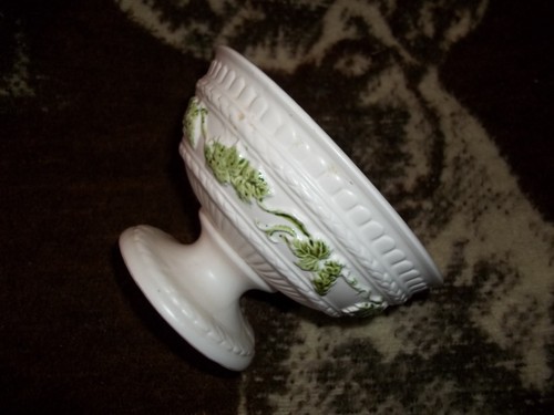 Ceramic Pedestal Planter Grape Vine Design Royal Heritage By Brody - Picture 2 of 4